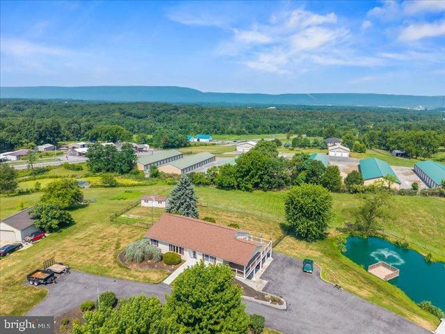 7246 SMITH RD, Chambersburg, PA 17201