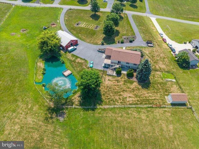 7246 SMITH RD, Chambersburg, PA 17201