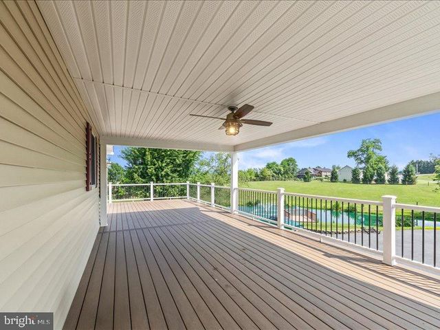 7246 SMITH RD, Chambersburg, PA 17201
