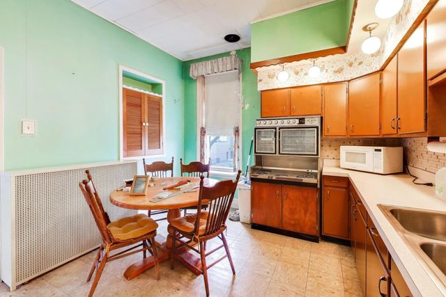 3659 S Union Avenue, Chicago, IL 60609