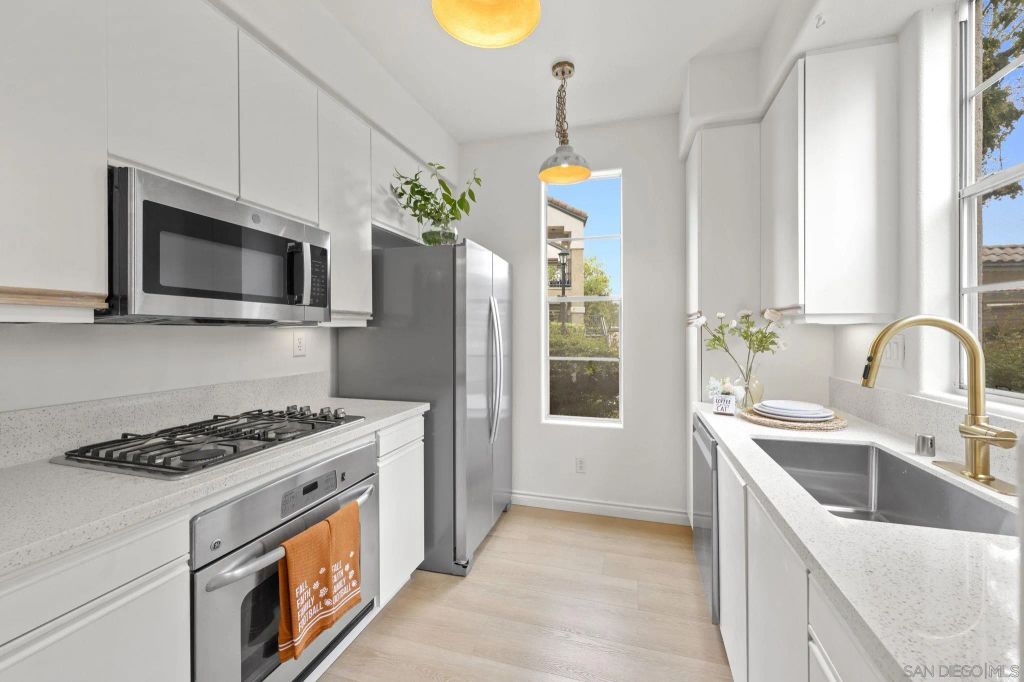 3537 Caminito El Rincon 259, San Diego, CA 92130