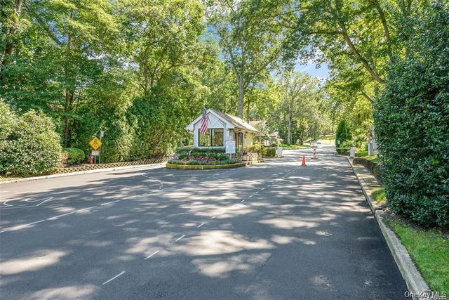 855 Skyline Drive, Coram, NY 11727