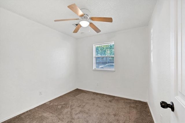 505 Meadowlake Drive, Noble, OK 73068