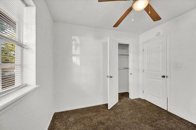 505 Meadowlake Drive, Noble, OK 73068