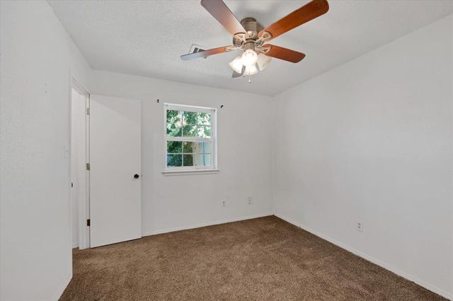 505 Meadowlake Drive, Noble, OK 73068