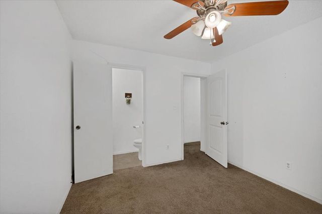 505 Meadowlake Drive, Noble, OK 73068
