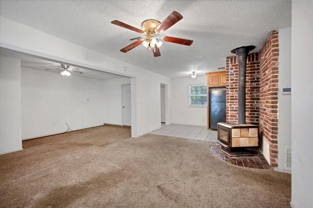 505 Meadowlake Drive, Noble, OK 73068
