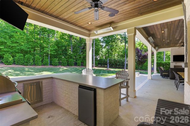 2510 Gleneagles Drive, Gastonia, NC 28056