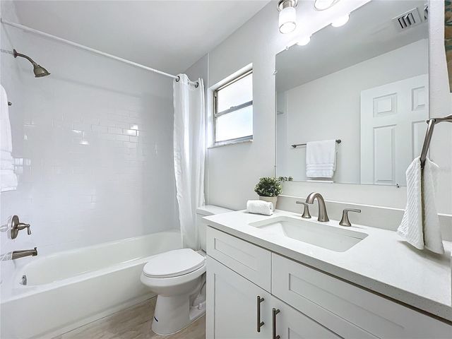 3932 ASHWOOD LANE 42, Sarasota, FL 34232