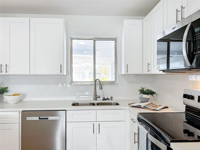 3932 ASHWOOD LANE 42, Sarasota, FL 34232