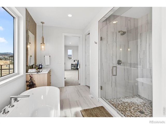 5613 Four Leaf Drive, Longmont, CO 80503