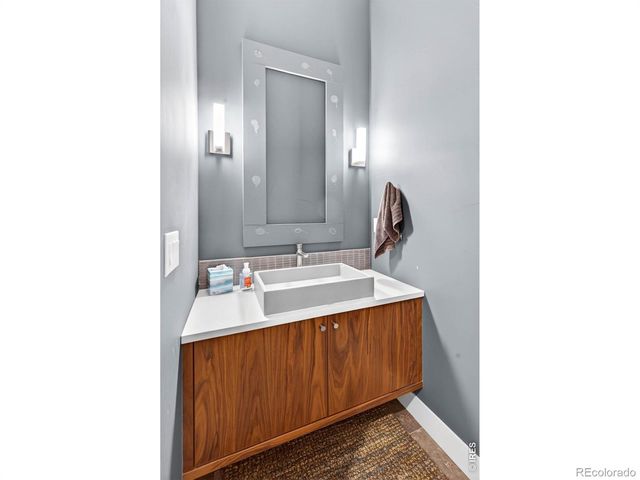 5613 Four Leaf Drive, Longmont, CO 80503