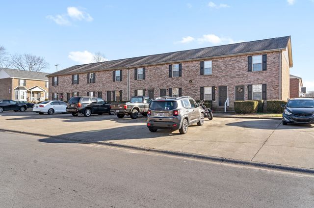 2450 Caroline Dr Apt F, Clarksville, TN 37042