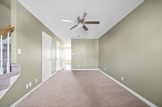 2450 Caroline Dr Apt F, Clarksville, TN 37042