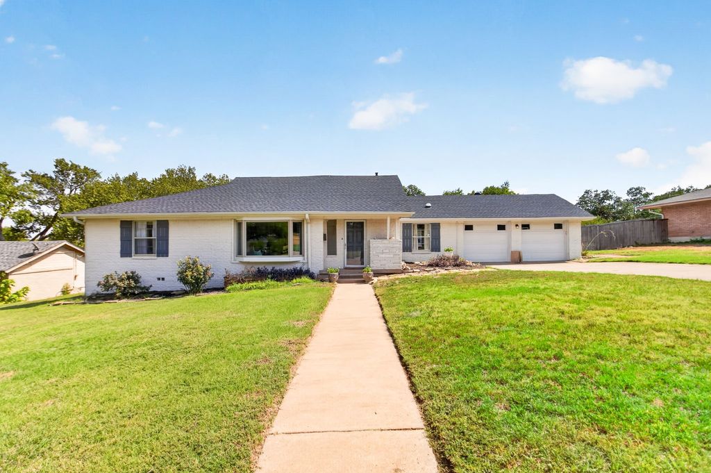6705 Hanover Road, Fort Worth, TX 76116 — exterior