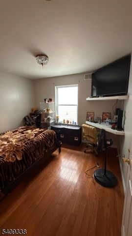 121 Chadwick Ave, Newark City, NJ 07108