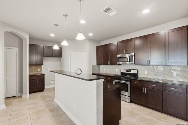 1115 artisan, San Antonio, TX 78245