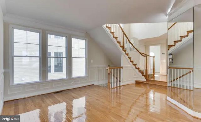 5634 TOWER HILL CIR, Alexandria, VA 22315