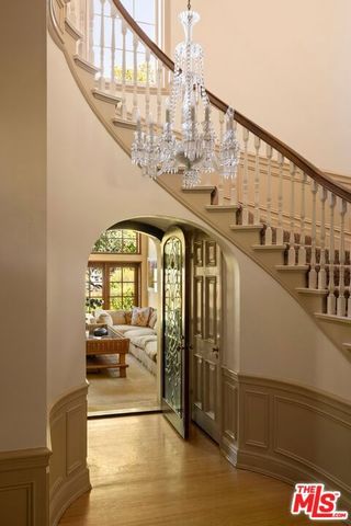 214 S Beverly Glen Boulevard, Los Angeles, CA 90024