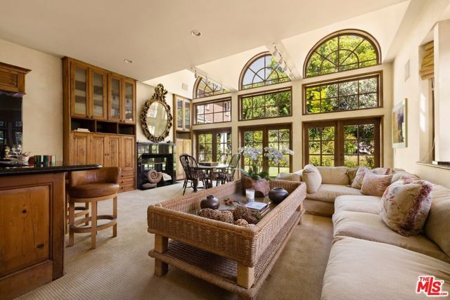 214 S Beverly Glen Boulevard, Los Angeles, CA 90024