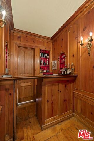 214 S Beverly Glen Boulevard, Los Angeles, CA 90024