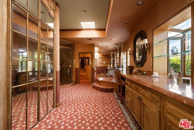 214 S Beverly Glen Boulevard, Los Angeles, CA 90024