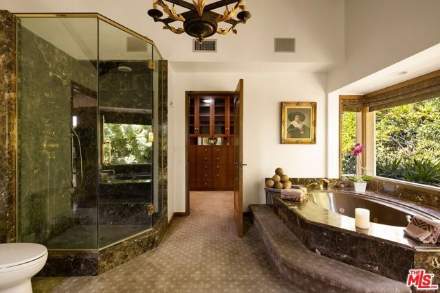 214 S Beverly Glen Boulevard, Los Angeles, CA 90024