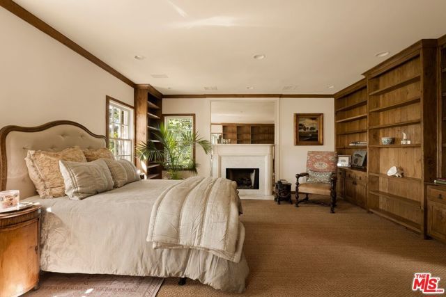 214 S Beverly Glen Boulevard, Los Angeles, CA 90024