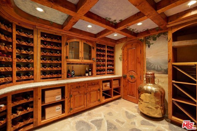 214 S Beverly Glen Boulevard, Los Angeles, CA 90024