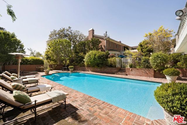 214 S Beverly Glen Boulevard, Los Angeles, CA 90024