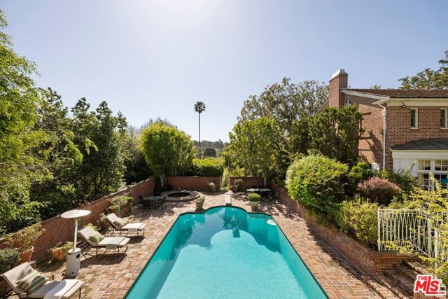 214 S Beverly Glen Boulevard, Los Angeles, CA 90024