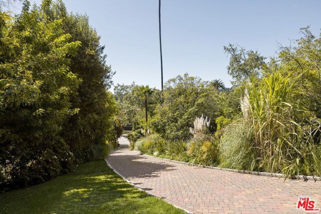 214 S Beverly Glen Boulevard, Los Angeles, CA 90024