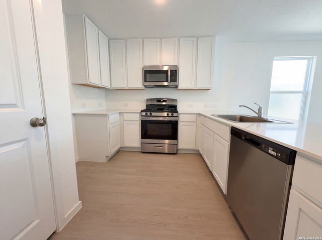 129 Amy Aly, San Antonio, TX 78253