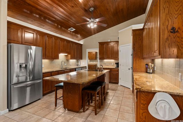 158 private road 4732, Castroville, TX 78009