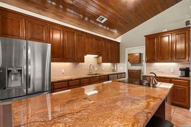 158 private road 4732, Castroville, TX 78009