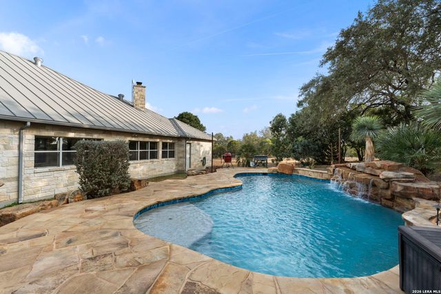 158 private road 4732, Castroville, TX 78009