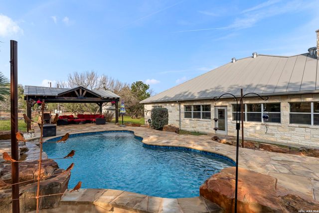 158 private road 4732, Castroville, TX 78009