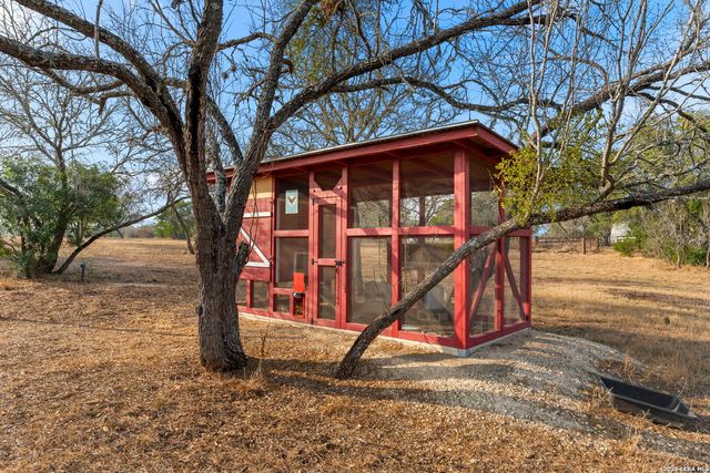 158 private road 4732, Castroville, TX 78009