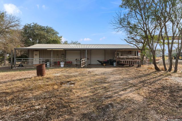 158 private road 4732, Castroville, TX 78009