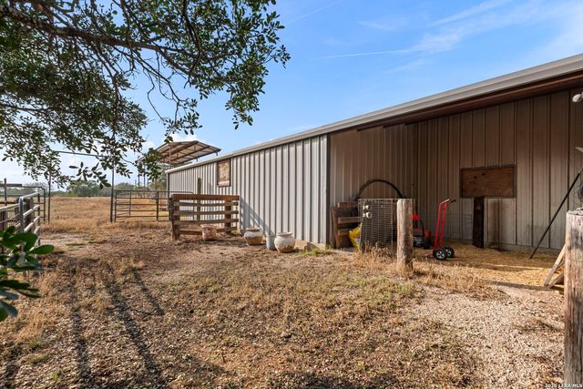 158 private road 4732, Castroville, TX 78009