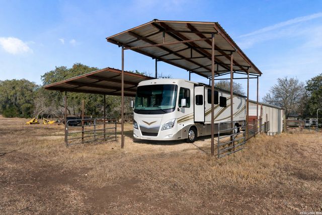 158 private road 4732, Castroville, TX 78009