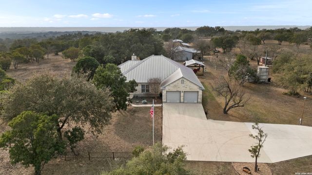158 private road 4732, Castroville, TX 78009