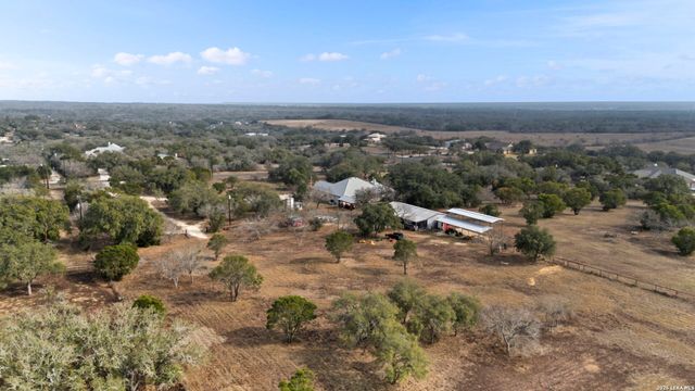 158 private road 4732, Castroville, TX 78009