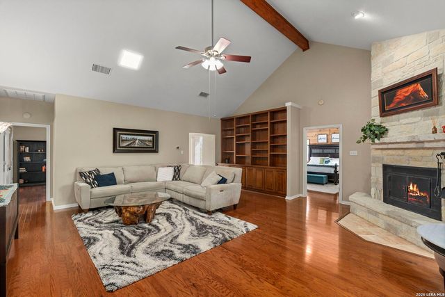 158 private road 4732, Castroville, TX 78009