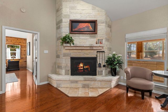 158 private road 4732, Castroville, TX 78009