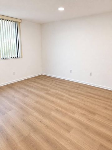 4242 DESTE Court 201, Lake Worth, FL 33467