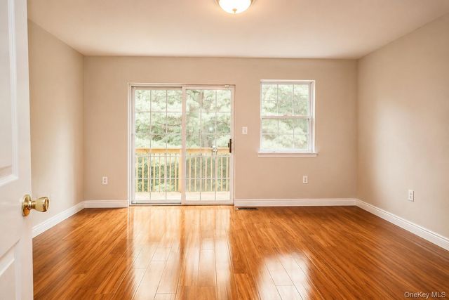 332 Heritage Lane, Monroe, NY 10950
