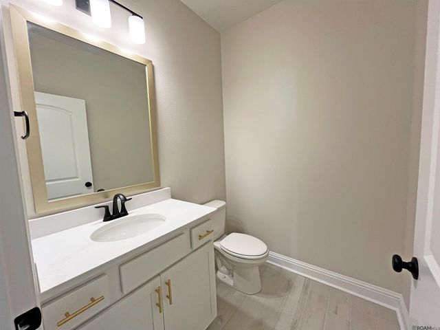 1211 Lakehaven Dr, Gonzales, LA 70737