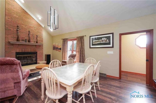 28741 White Road, Perrysburg, OH 43551