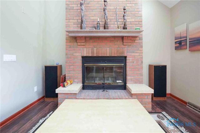 28741 White Road, Perrysburg, OH 43551